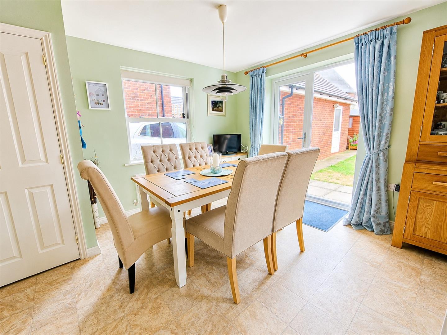 4 bed property in Crowsley Road, Bedford